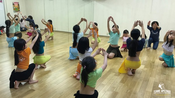 タヒチアンダンスキッズクラス、幼児から小学生の習い事